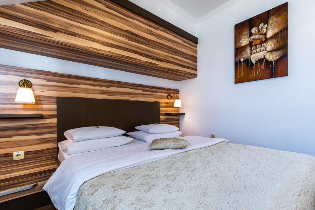 Garni Hotel Royal Crown Subotica Luaran gambar